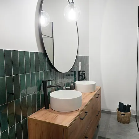 Na Wzgorzu 아파트 쿠도바-즈루이