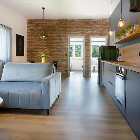 Na Wzgorzu 아파트 쿠도바-즈루이